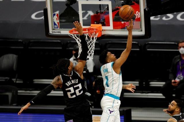 必一运动官方网站-70秒领先8分两罚一掷怎么输？国王打出完美教学局